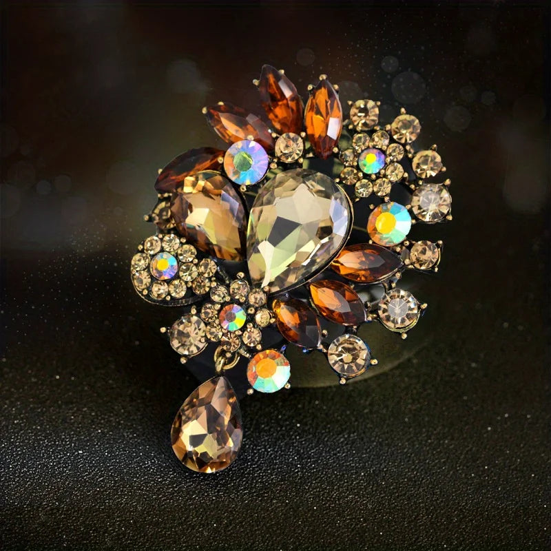 Fashionable Luxurious Glass Imitation Crystal Brooch Personalized Acrylic Retro Badge Coat Clothing Wedding Accessories Jewelry
